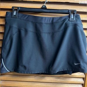 Womens Nike skort-size small